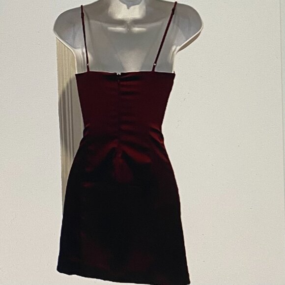 SUNDAY BEST ARITZIA WINE COLOR MINI DRESS SZ 00 NWOT - Picture 4 of 5